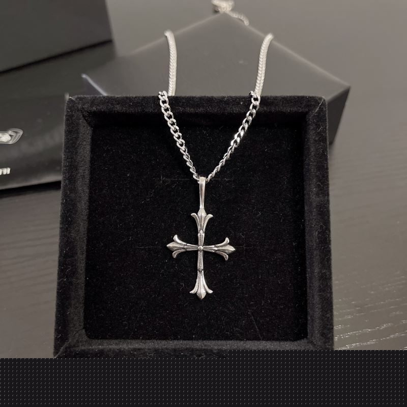 Ch**me He**ts necklaces